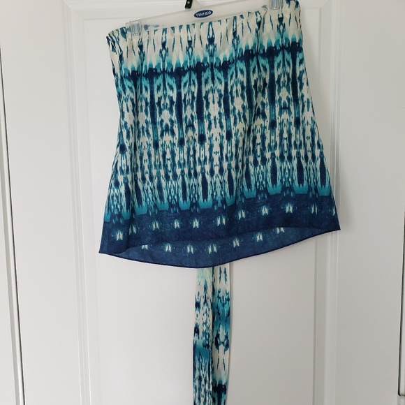 Banana Republic halter - Picture 2 of 3